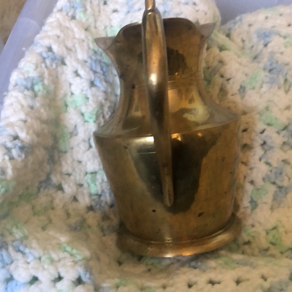 B R A S S.  pitcher/vase - Picture 2 of 4
